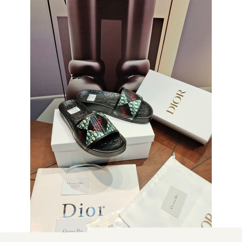 ch**an D*or slippers